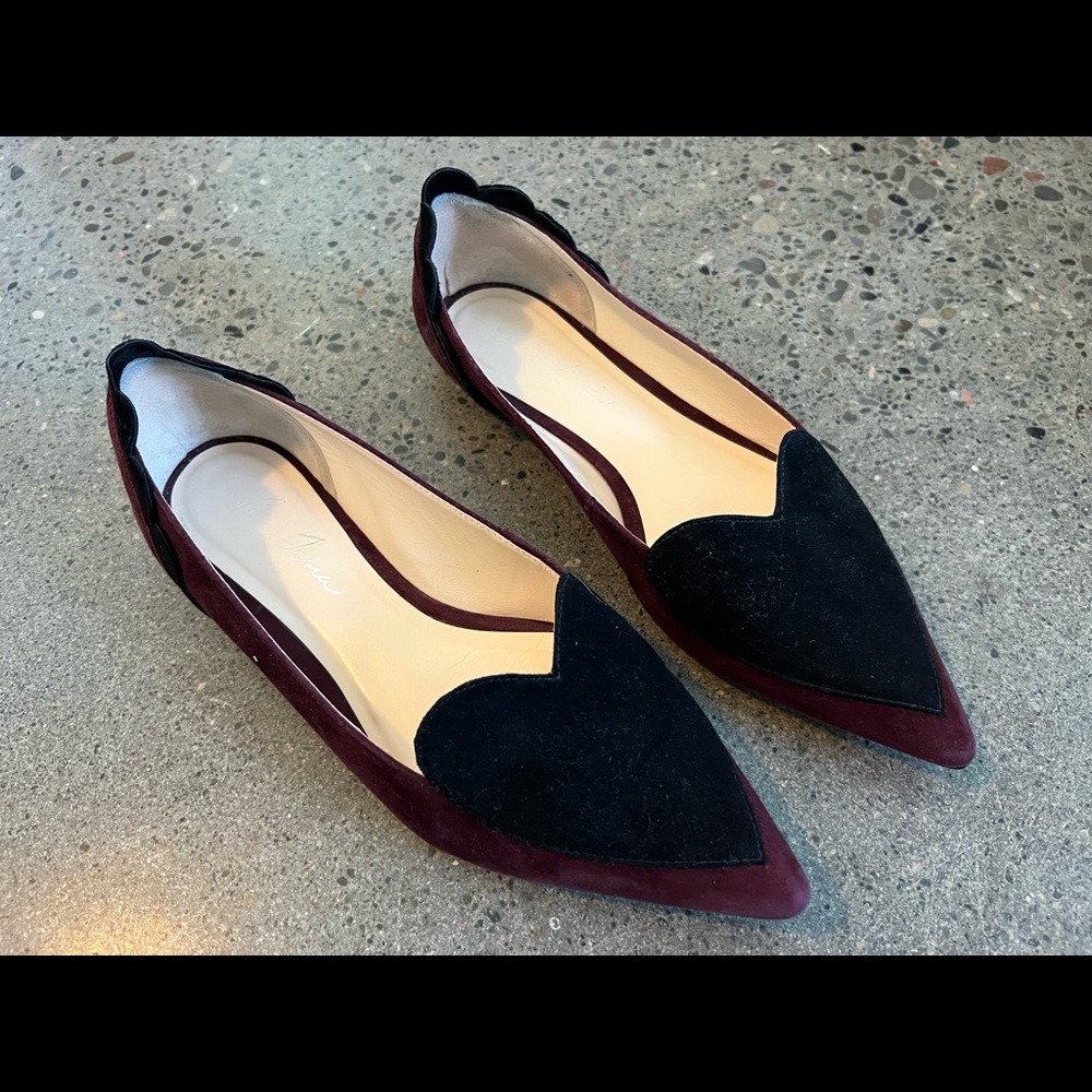 Black and red suede flats, heart design